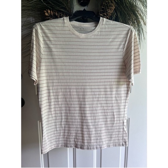 Banana Republic size medium striped tshirt - Picture 2 of 13